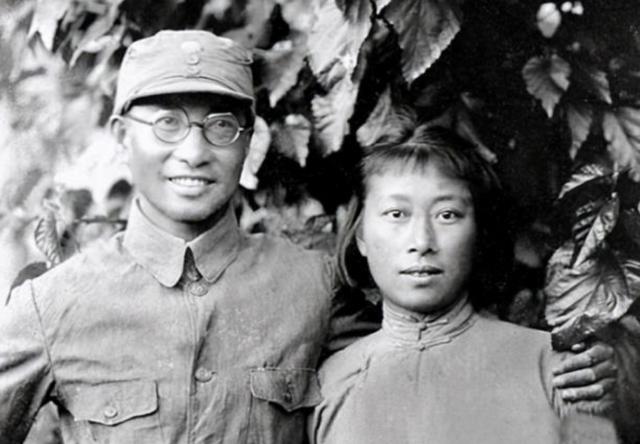 1992年陈赓之妻去台湾，十几辆车一字排开迎接，房间挤得水泄不通