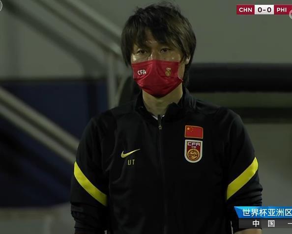 早上8点0分国足又被日本扎心，武磊亲历“1比16”，李铁还在嘴硬