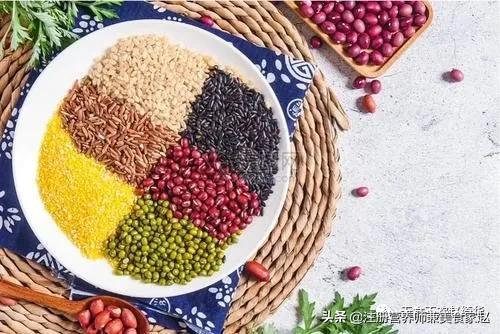 降低血压，除了规范吃药，饮食模式也很重要