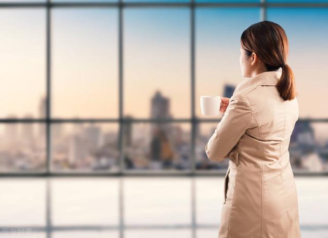 AA制夫妻的故事：潜藏在荣誉和成绩背后的，是她儿童时代挥之不去的心理创伤