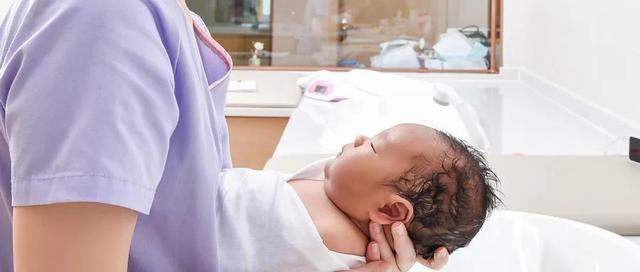 6大步骤教你如何给宝宝洗澡