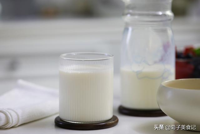 什么时候是喝牛奶的最佳时间？真相告诉你，不用担心浪费蛋白质