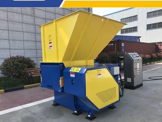 关于破碎固体废物常用的破碎机类型有的信息