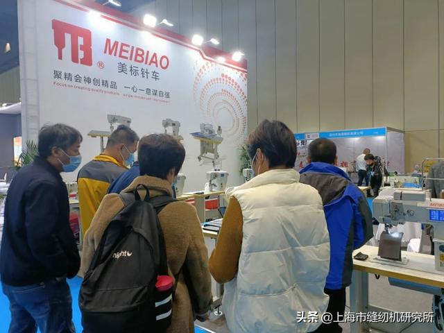 服装行业的纺织机械展