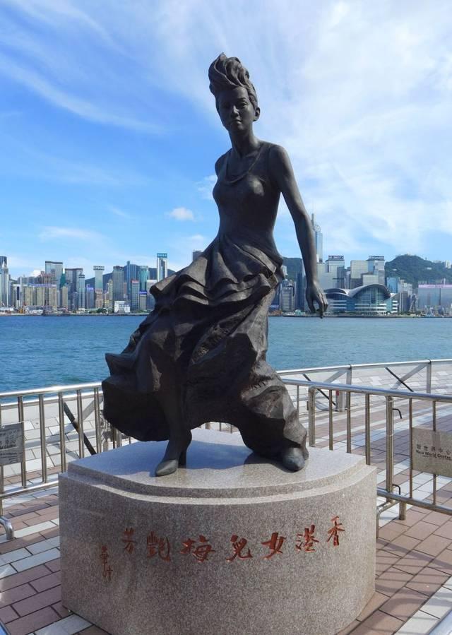 “香港女儿”梅艳芳：将渣男视作挚爱，临终演唱会还为陈奕迅铺路