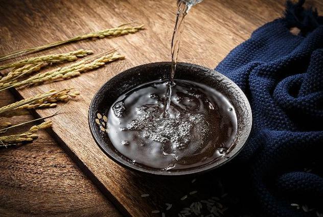 存放了10年的白酒能喝吗？白酒有没有保质期呢？存酒前建议了解下