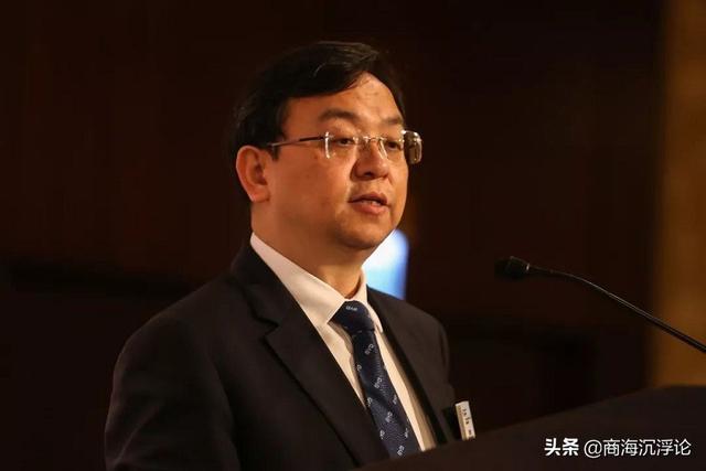 全球十大新能源汽车富豪，中国独占8席，3人身价超千亿