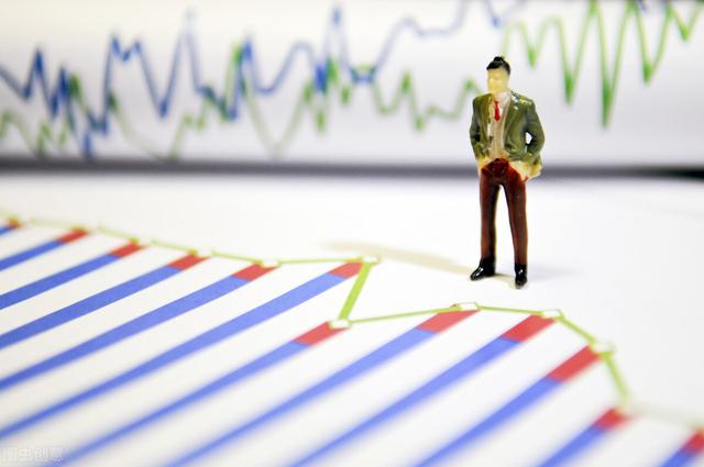 国务院”大力推广新能源车占比”，许家印或需用个人身家偿付债务