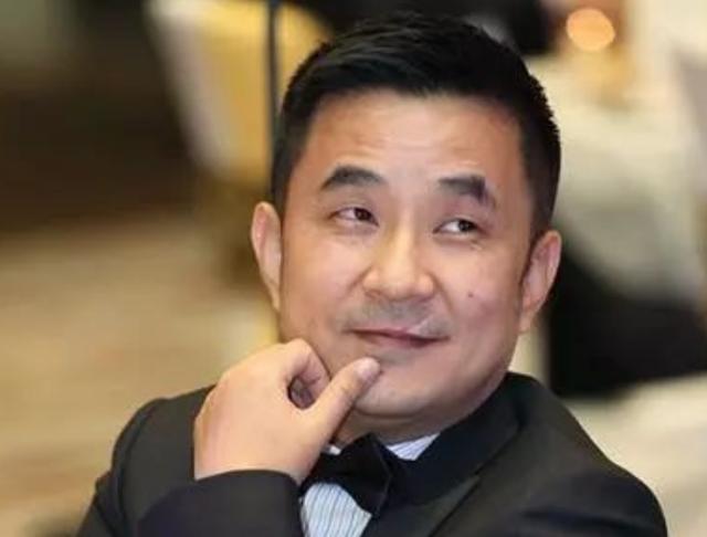 王永红：公司破产丝毫不慌，套61亿携女明星出逃，亲爹去世都不回