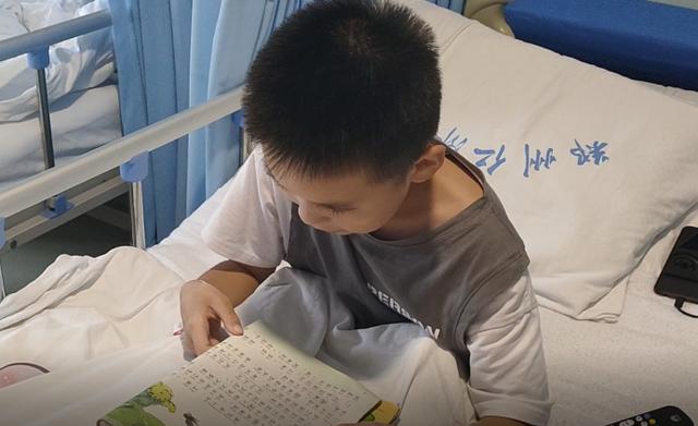 孕检一切正常，出生11个月后却被查出脑瘫，母亲崩溃