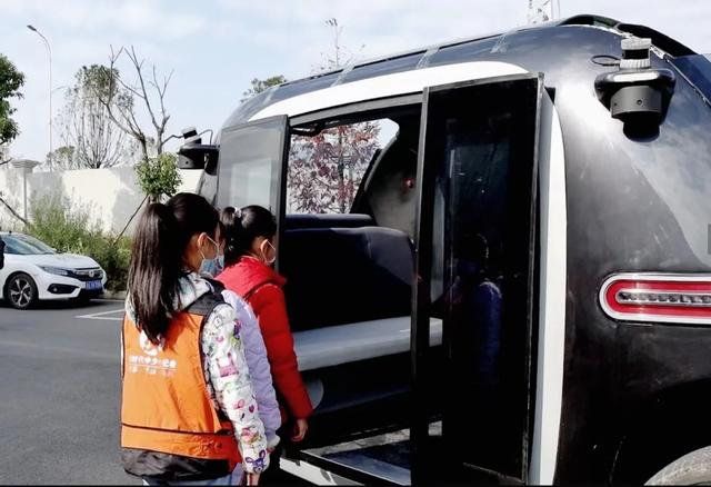 体验无人驾驶技术 共享科技与未来