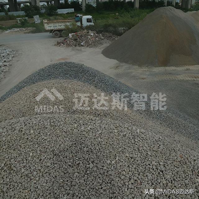 小型履带移动制砂机