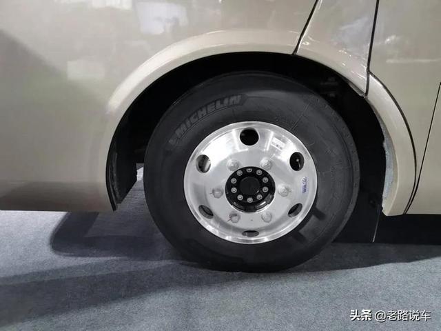 中巴车也可以很豪华——比亚迪C6纯电动客车