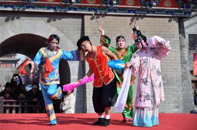 东北秧歌绕花组合视频乐亭地秧歌的传统表演方式