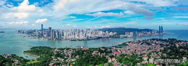 它叫厦门，用11年时间超越嘉兴南昌等18座城市，却始终拿不下泉州