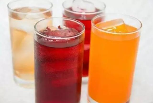 晨起后喝一杯温水，等于喝细菌？或许很多人理解错了，不妨看一下