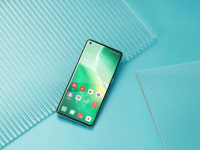 12+256GB跌至2209元，OPPO中端机质感很棒，配置怎么样？