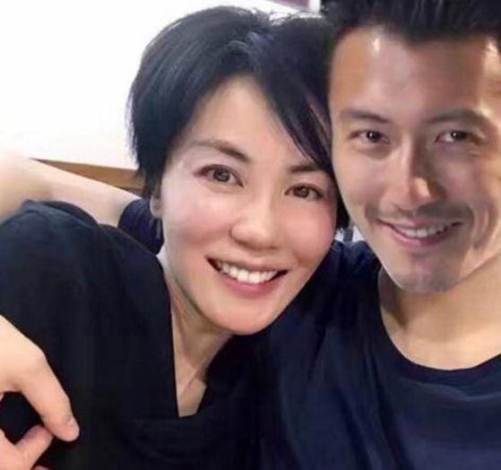 谢霆锋与王菲：80后爱上60后，爱情跨越20年，孩子分别扔给前任