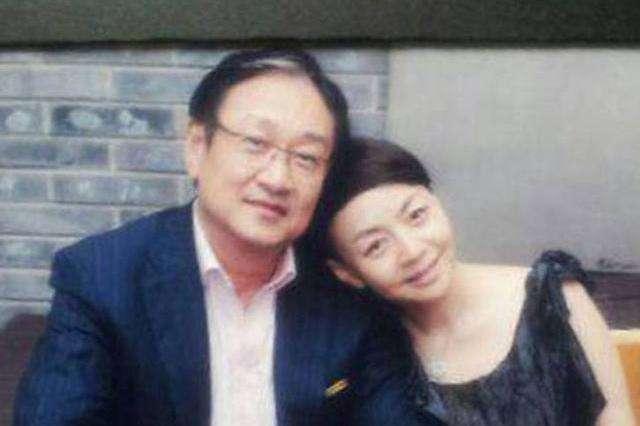 宋丹丹独子再当爹，同父异母弟弟备战冬奥会，英达偏心只爱小儿子
