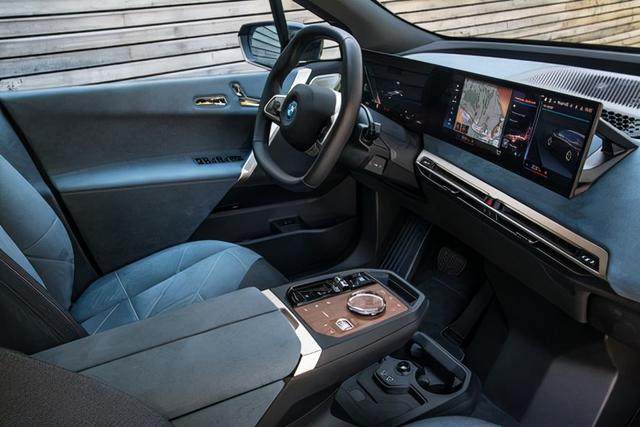 明年上市的重磅纯电SUV，宝马封顶之作iX，凯迪拉克回头率最高