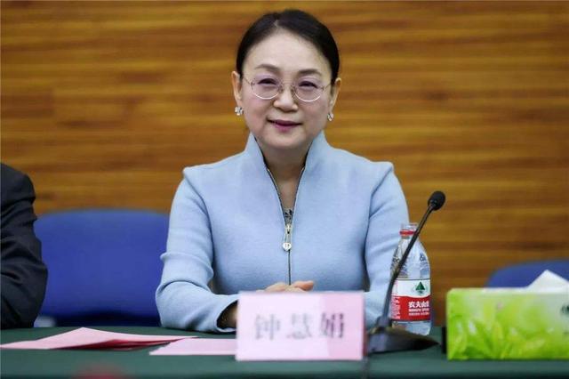 2021年中国女富豪榜单出炉：前十名有3个江苏人，北方仅有1人入围