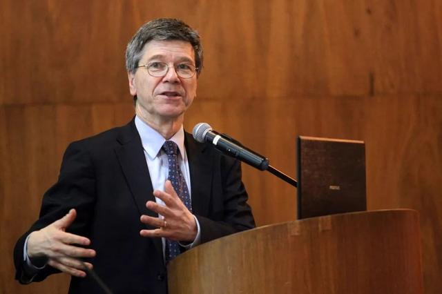 当年俄罗斯寡头在普京对付他们的时候为什么不能反制普京