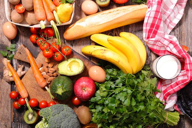 研究：饮食遵循“2多2少”，全因死亡风险降21%，饮食误区要避开