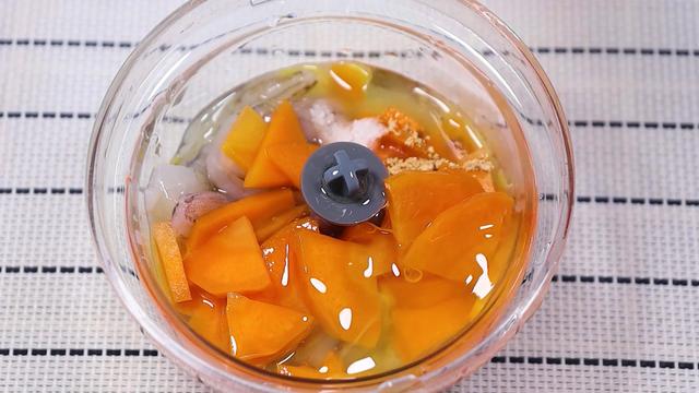 宝宝光吃不长个，这样做补钙又补锌，比牛奶补钙，比火腿肠还好吃