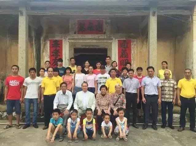 梅州客家华裔第五代，泰王室之远亲，“富过五代”成泰国金融巨擘