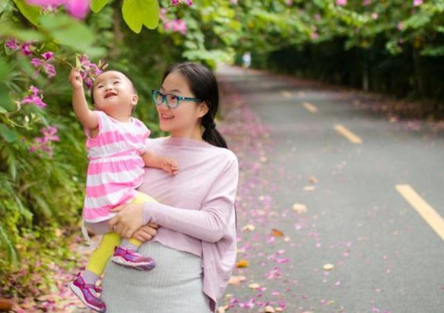 教育部发展普惠性幼儿园，2025年入园率超9成，三胎带娃不用愁