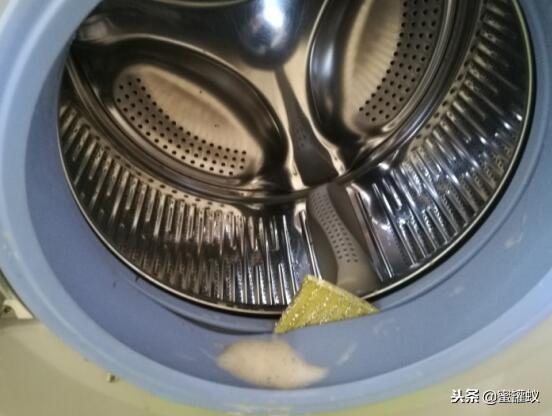 海尔滚筒洗衣机如何清洗（清洗的具体步骤和方法）