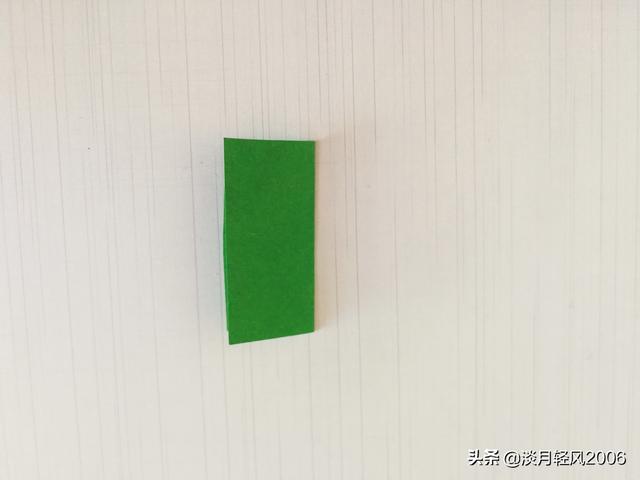 幼儿园手工，简单剪纸，用一张纸剪松树，好学又好看