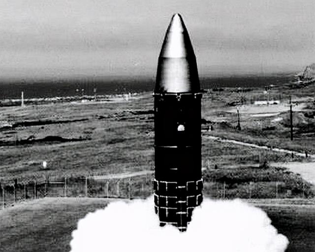 美籍华人林烨简介（清华才子林烨加入美籍，研究导弹对准中国）