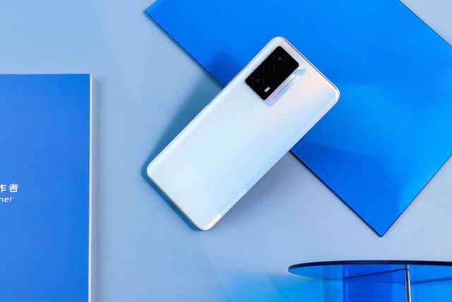 2021年最新手机续航排名：苹果、小米“超神”，华为跌出前二十