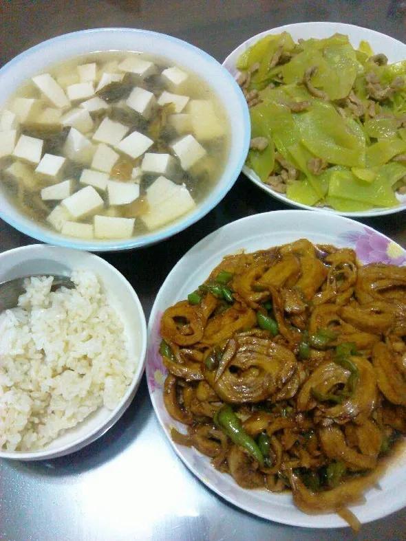 《跟着钟南山院士的健康饮食秘诀，一日三餐推荐这样吃》