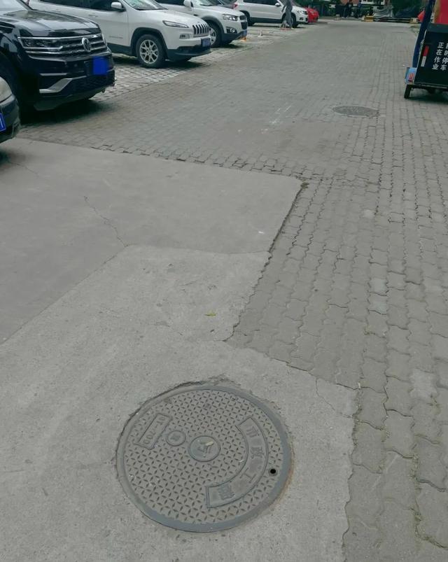 又一个孩子没了！危险井盖只是冰山一角，这4大隐患一定要小心