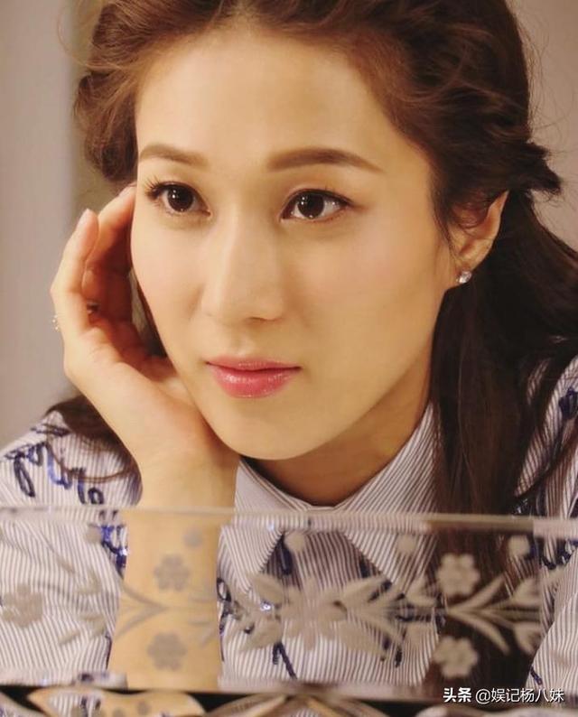 岑丽香个人资料:TVB女星爱抱团，“处女党”婚前不破戒，“七魔女”人生大不同