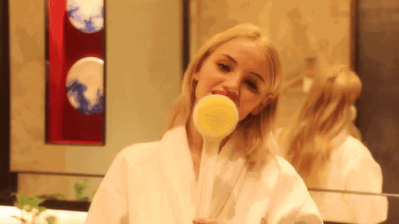 身体乳抹不到后背怎么办