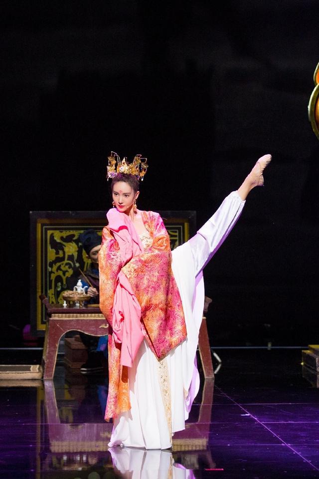 跳舞美女是吗美女跳舞视频