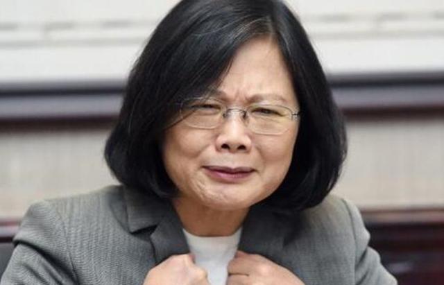 玩火自焚！9月15日，台湾传来3条消息，蔡英文迈出危险一步