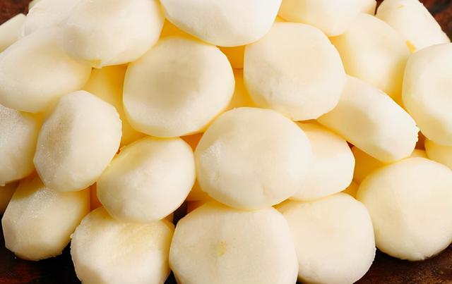 明日立冬，吃2白，食3果，少4事，做5勤，温暖过冬