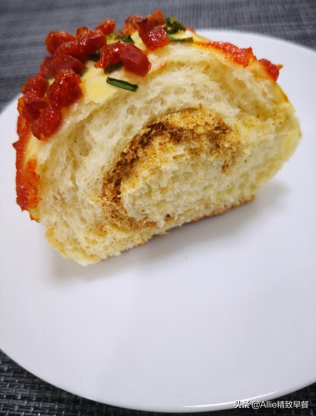 童年回忆 葱香火腿肉松面包 咸香柔软 学会了再也不用出去买了 全网搜