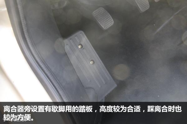 运砂石的货车