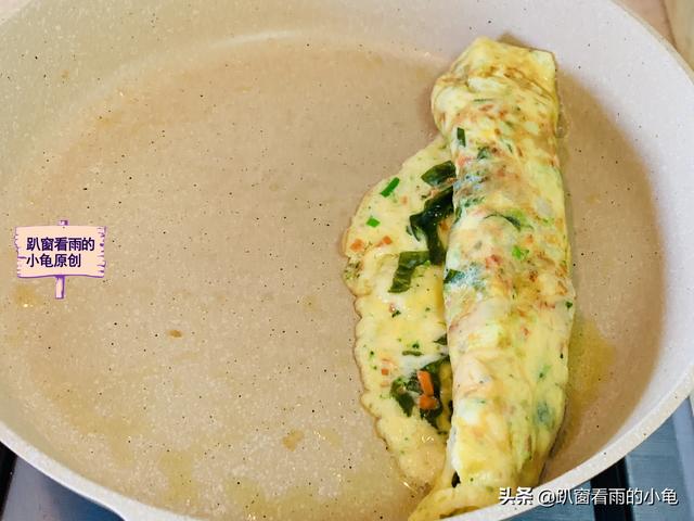 孩子长身体，早餐别将就，鸡蛋蔬菜巧搭配，一蒸一煎，营养又解馋