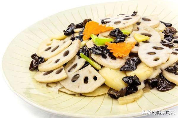 尼古丁有三大“死敌”，若戒烟难，老烟民不妨多吃，肺或许好受些