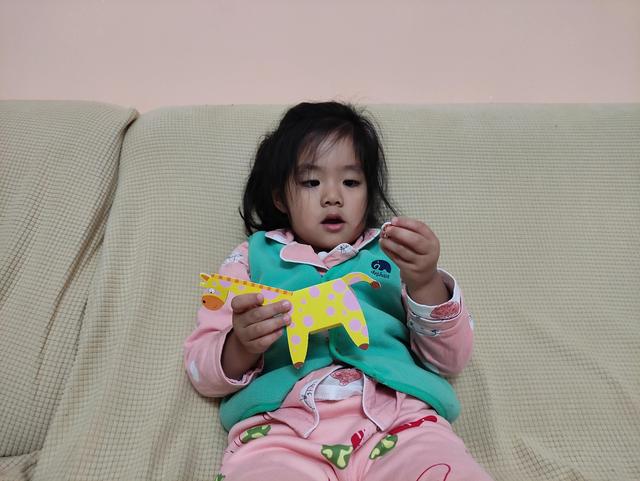 有没有和我一样的奶奶姥姥，小时候根本就没有做过手工？