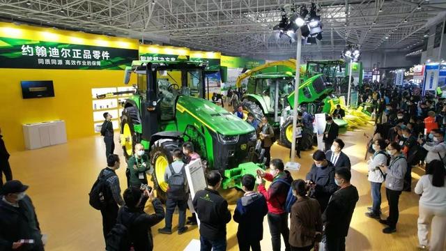 约翰迪尔国际工程机械展
