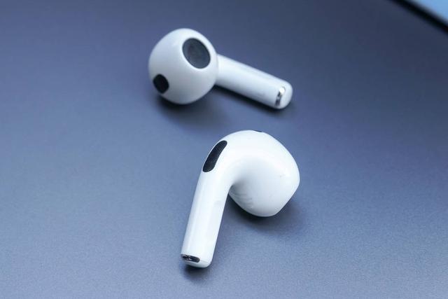 苹果AirPods 3真机开箱，来看