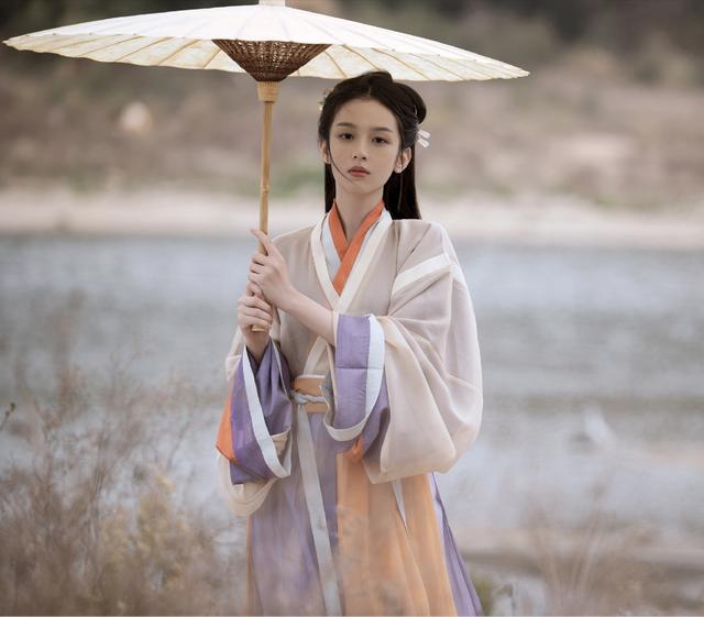 刘些宁徐艺洋谁漂亮(刘些宁徐艺洋怎么回事)-天晟网