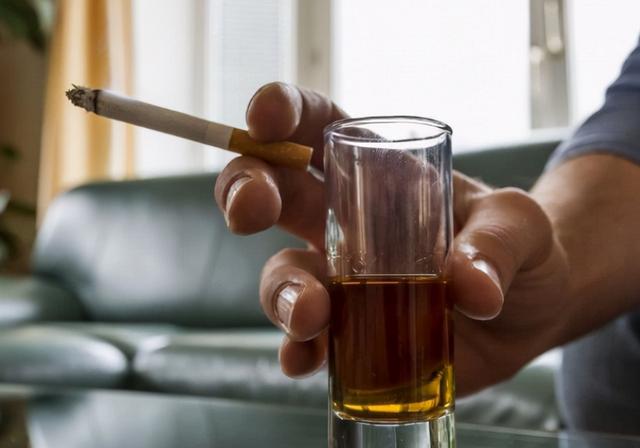 年龄越大，越要多吃肉？建议：过了50岁，不妨多吃这两种肉